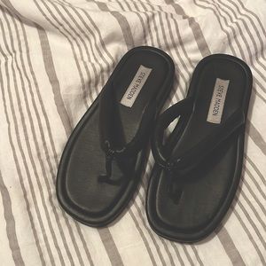 Steve Madden sandals